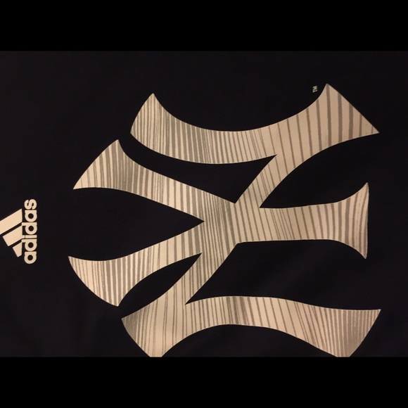 FOR A SMALL PETITE BOY 🤩 - Picture 2 of 3